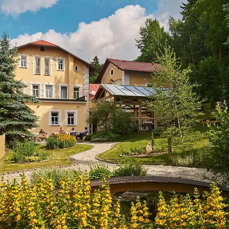 Boutique Swisshouse 4*