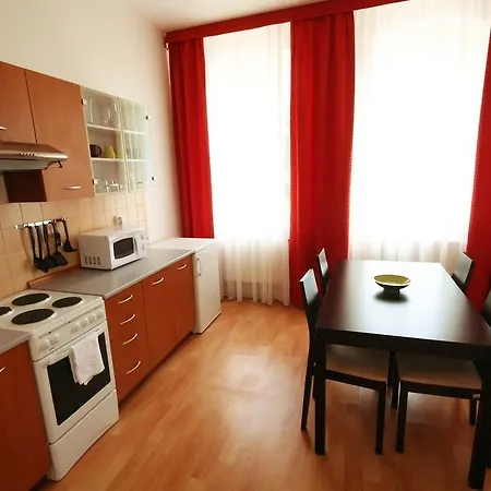 Boutique Swisshouse מלון 4*